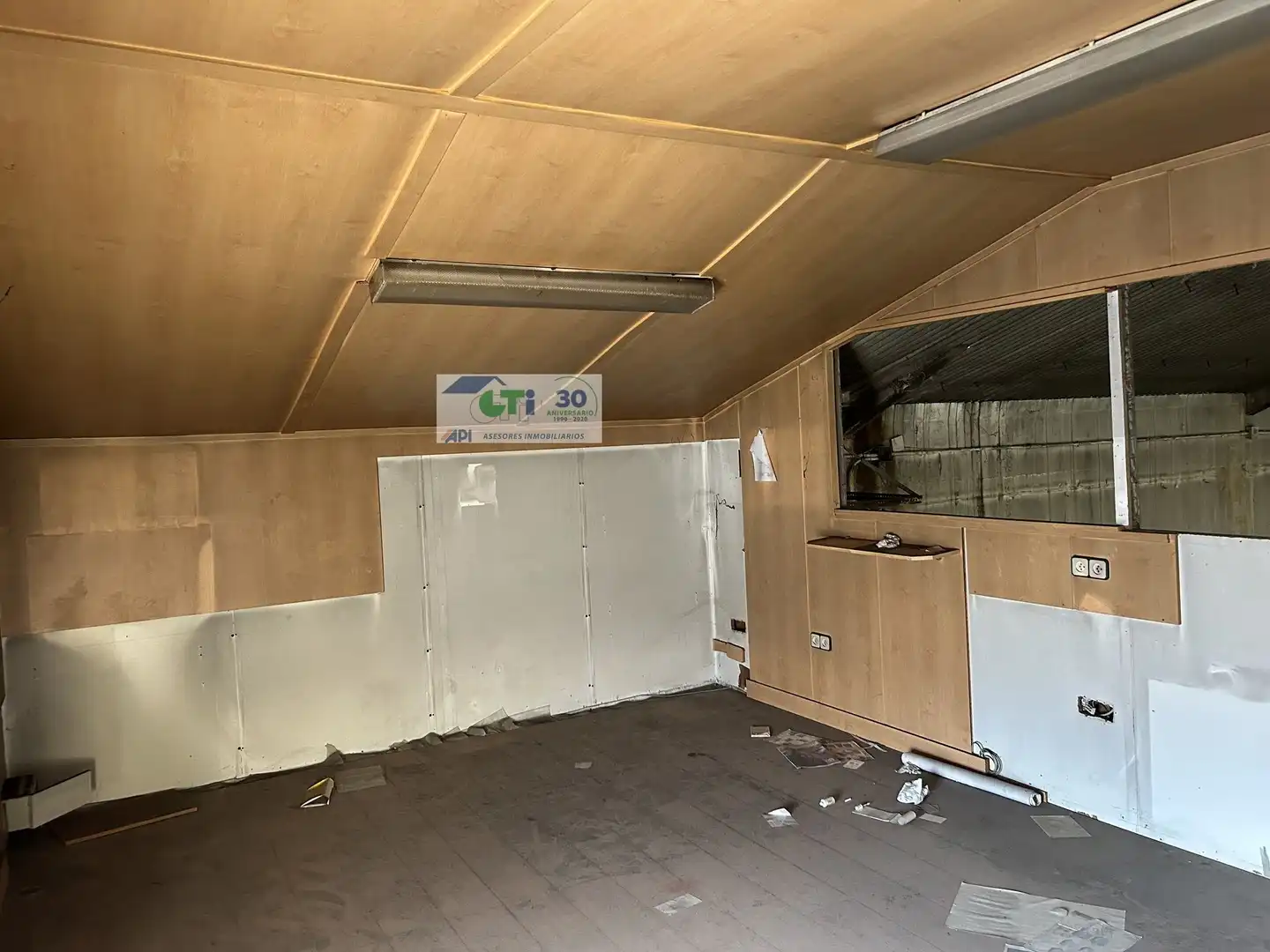 Nave industrial en venta en Cuarte de Huerva