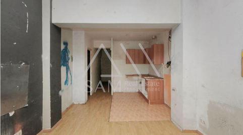 Foto 3 de Edifici en venda a El Camp de l'Arpa del Clot, Barcelona