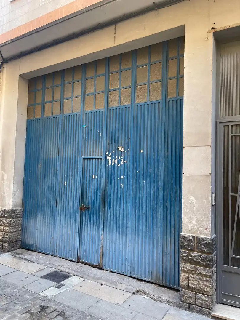 Local commercial à vendre à Calle Ángel Oliván, imagen 3