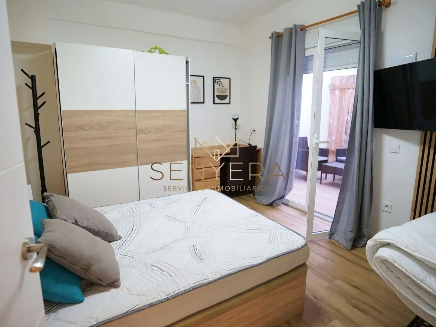 Bedroom of Buildings for sale in Valencia