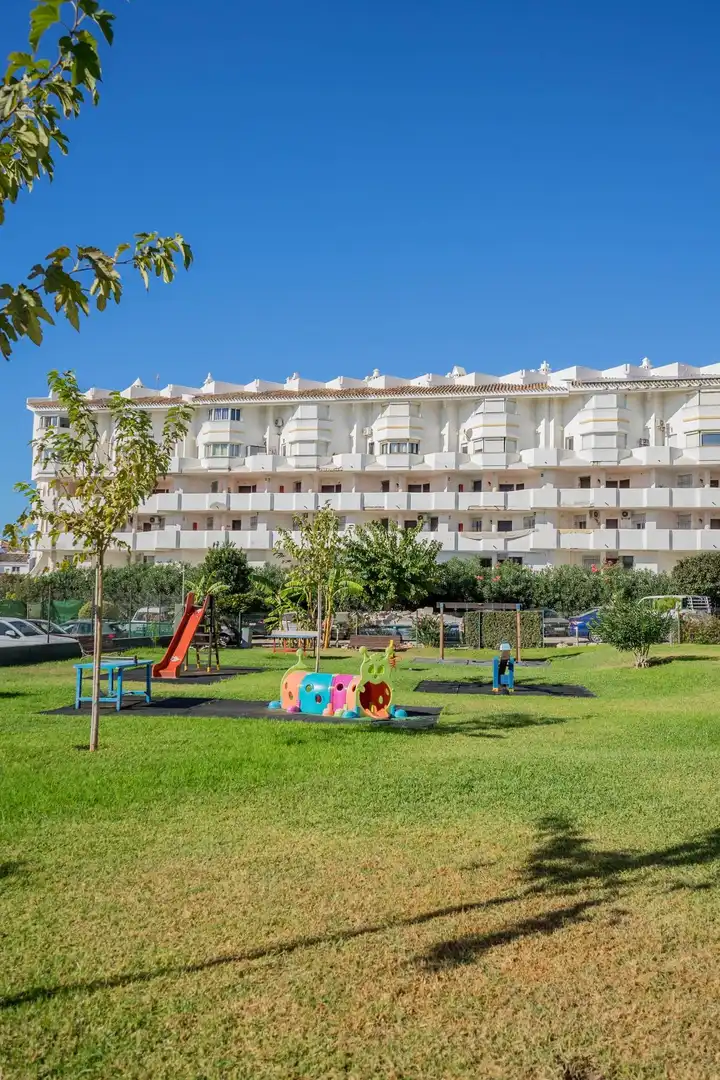 Exterior view of Study for sale in Marbella  with Air Conditioner, Private garden and Furnished