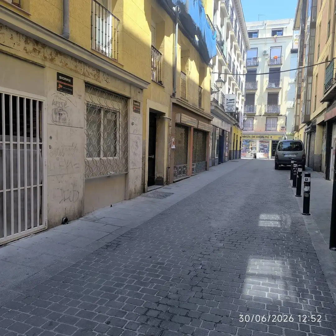 Außenansicht von Wohnung zur Miete in Madrid mit Klimaanlage, Heizung und Möbliert