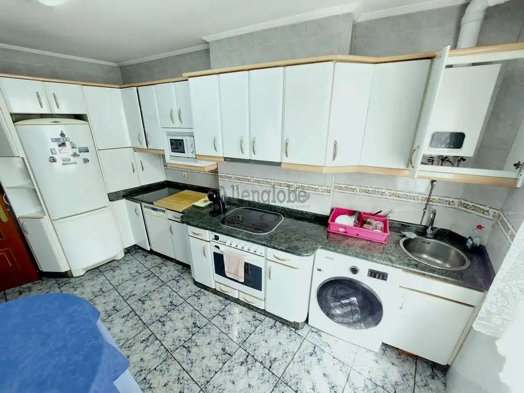Piso de alquiler en Calle Fernando Vela, Milán - Pumarín