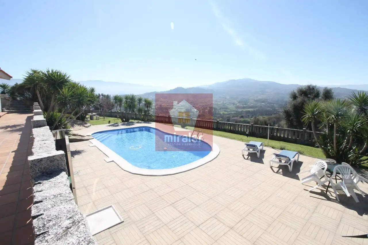 Schwimmbecken von Haus oder Chalet zum Verkauf in As Neves   mit Heizung, Privatgarten und Schwimmbad