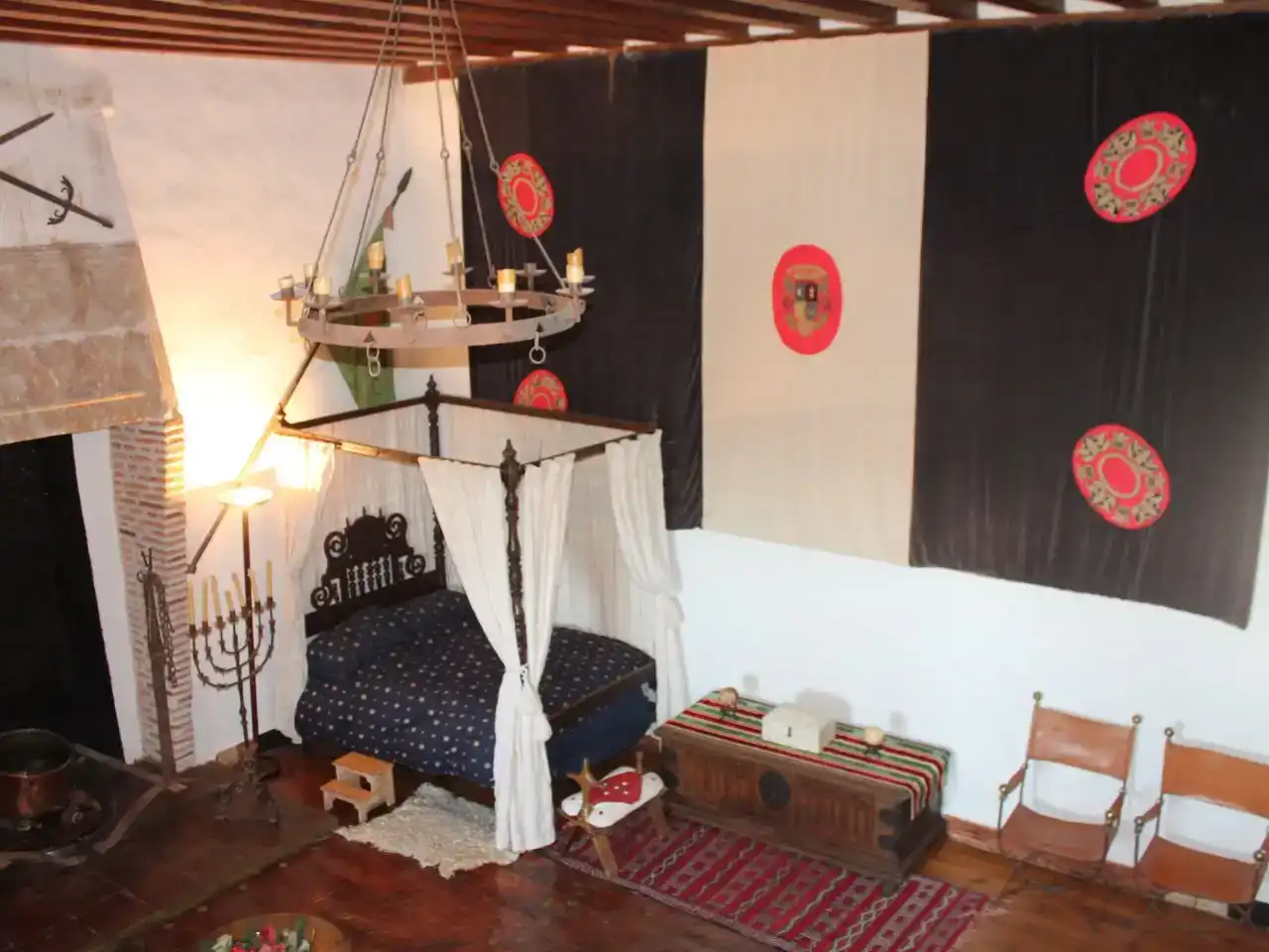 Schlafzimmer von Wohnung zum Verkauf in Narros de Saldueña mit Möbliert
