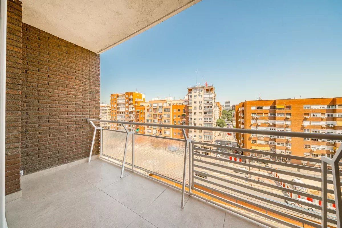 Balcony of Flat for sale in  Madrid Capital  with Air Conditioner, Heating and Balcony