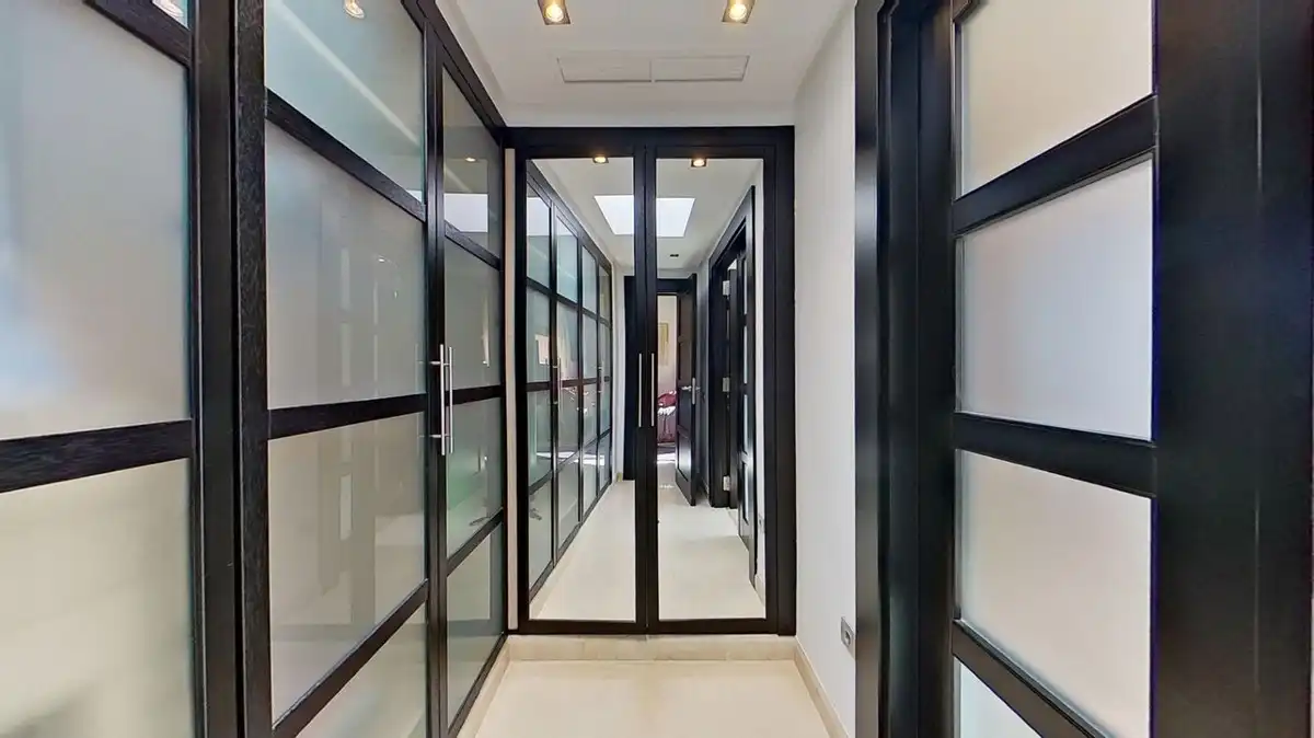 Ático en venta en Marbella con Aire acondicionado, Terraza y Sauna