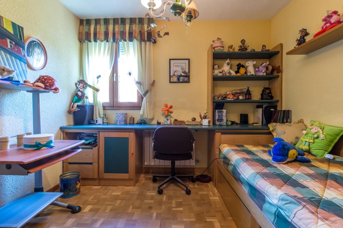 Casa o xalet per a compartir a Sector 3