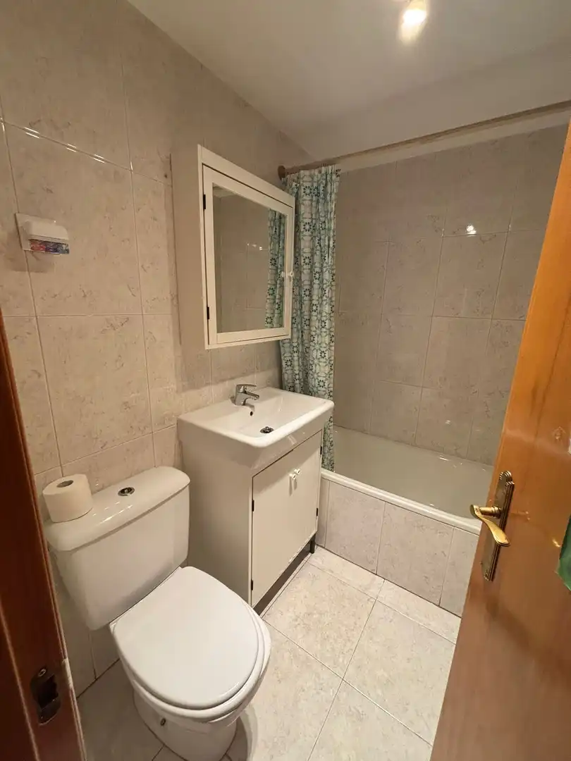 Baño de Piso en venta en Aranjuez con Aire acondicionado y Calefacción