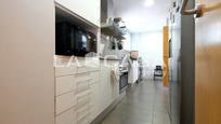 Kitchen of Flat for sale in  Barcelona Capital  with Terrace and Balcony