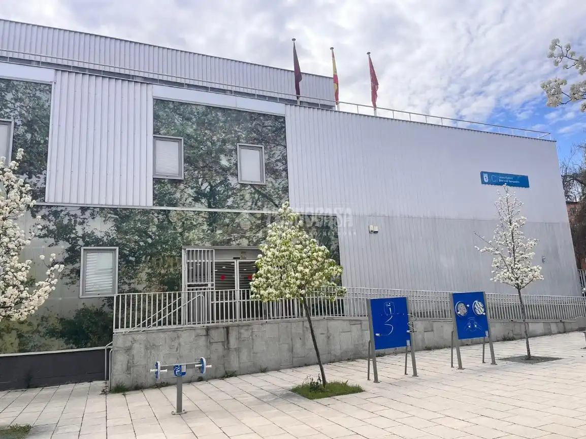 Vista exterior de Piso en venta en Madrid