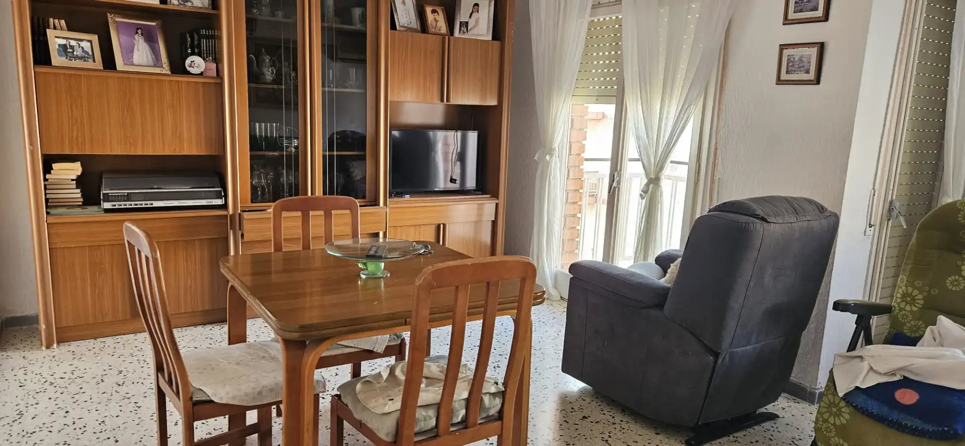 Flat with terrace for sale in Carrer Vint-I-Dos, imagen 2