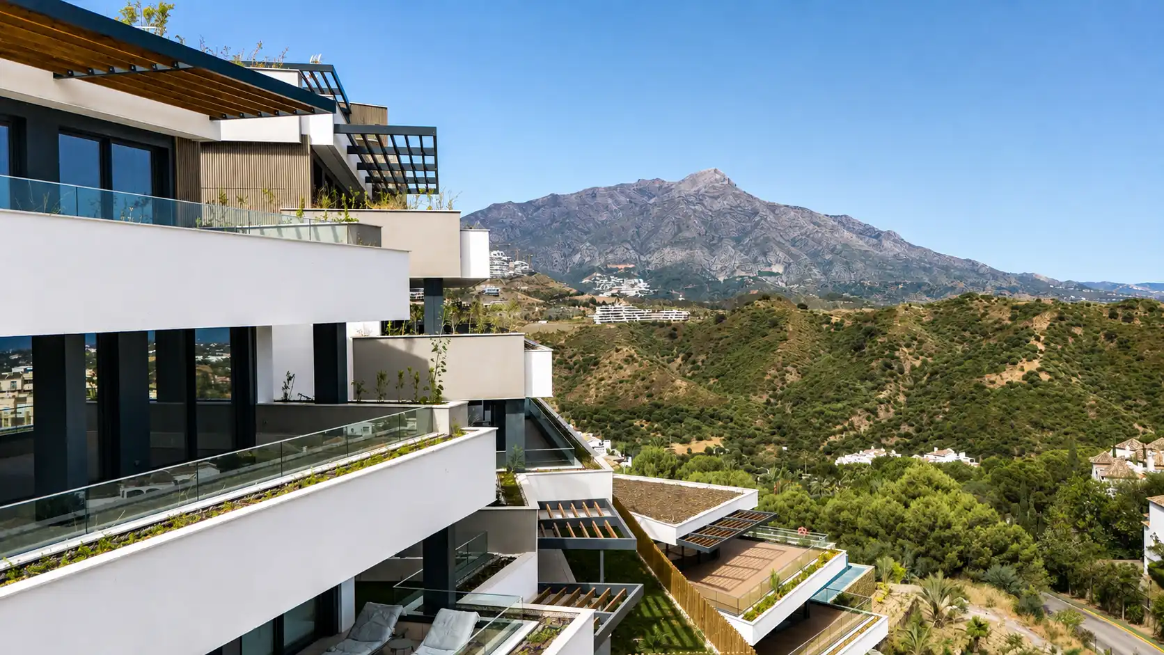 Vista exterior de Àtic en venda en Benahavís amb Aire condicionat, Calefacció i Terrassa
