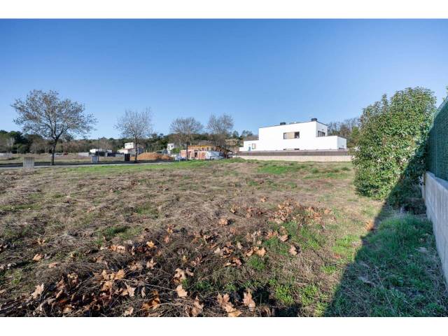 Terreno industrial en Venta en Medinyà