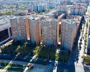 Exterior view of Apartment for sale in  Valencia Capital  with Air Conditioner, Terrace and Balcony