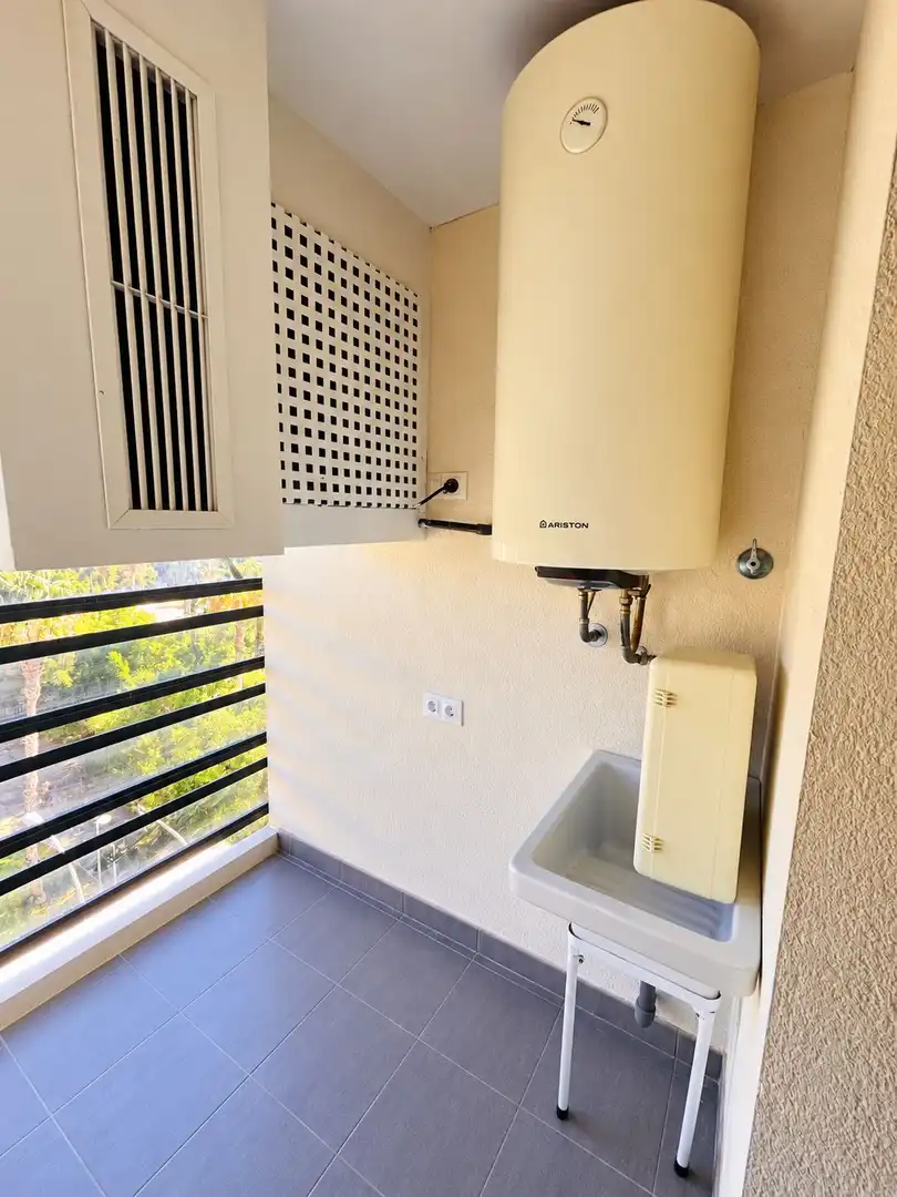 Flat for rent in Alicante / Alacant, Alicante