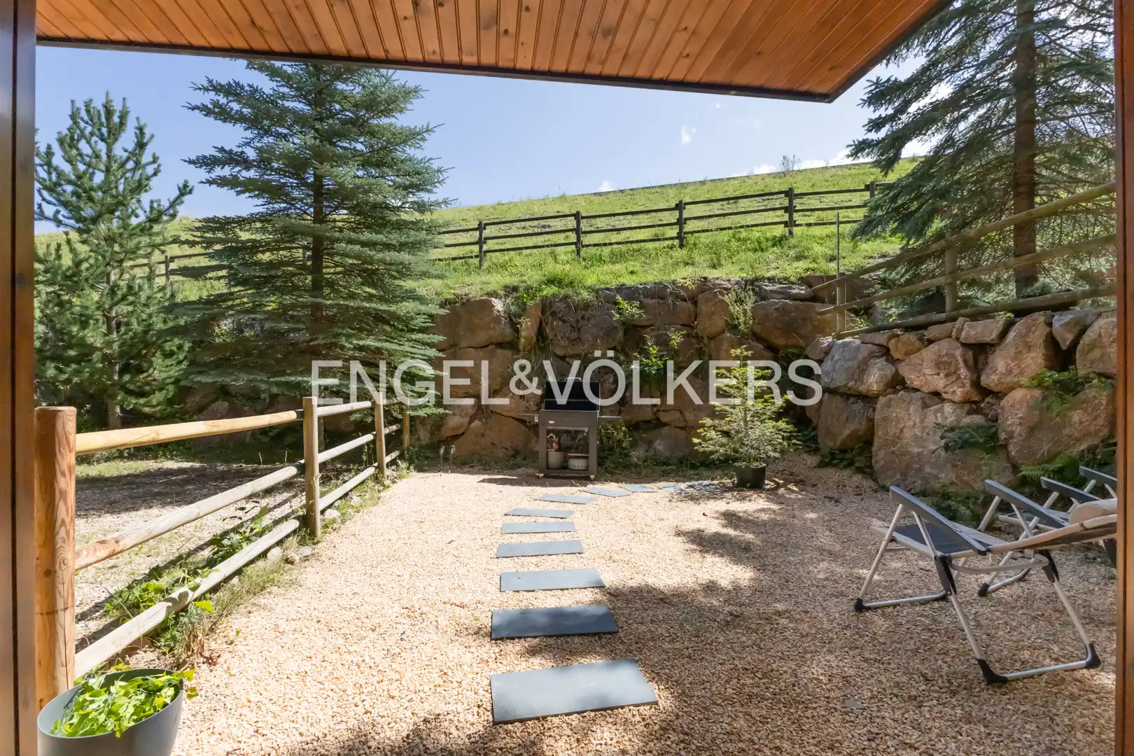 Flat with garden for sale in Carrer Font Canaleta 7