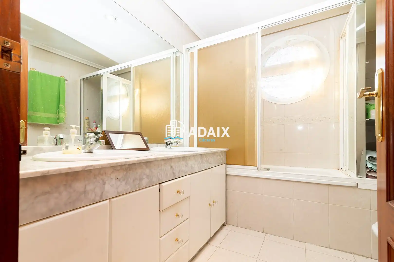 Chalet con terraza en venta en C/ ESCORPIO, imagen 27