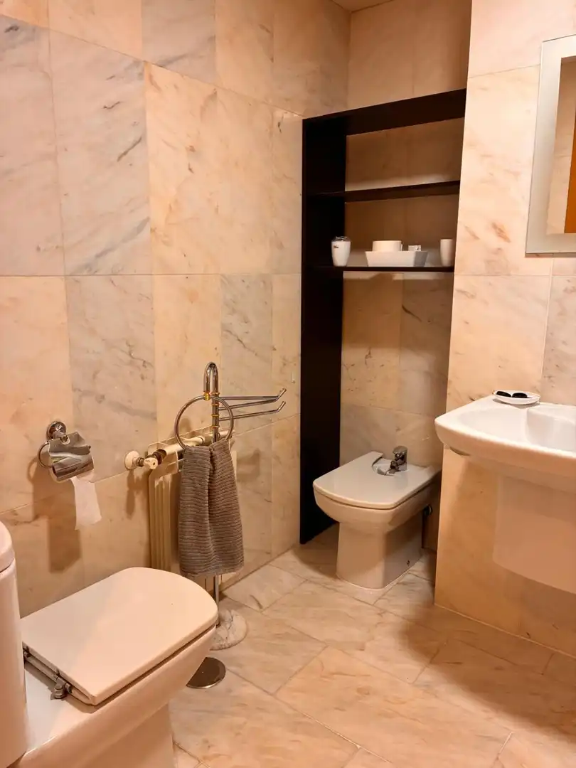 Baño de Piso de alquiler en Badajoz con Aire acondicionado, Calefacción y Terraza