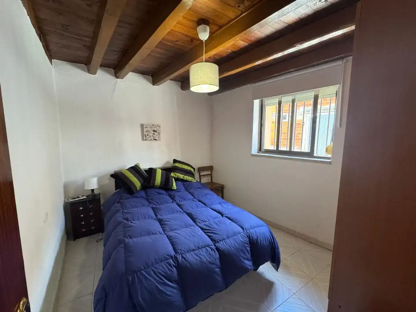 Dormitori de Finca rústica en venda en Monfarracinos amb Moblat