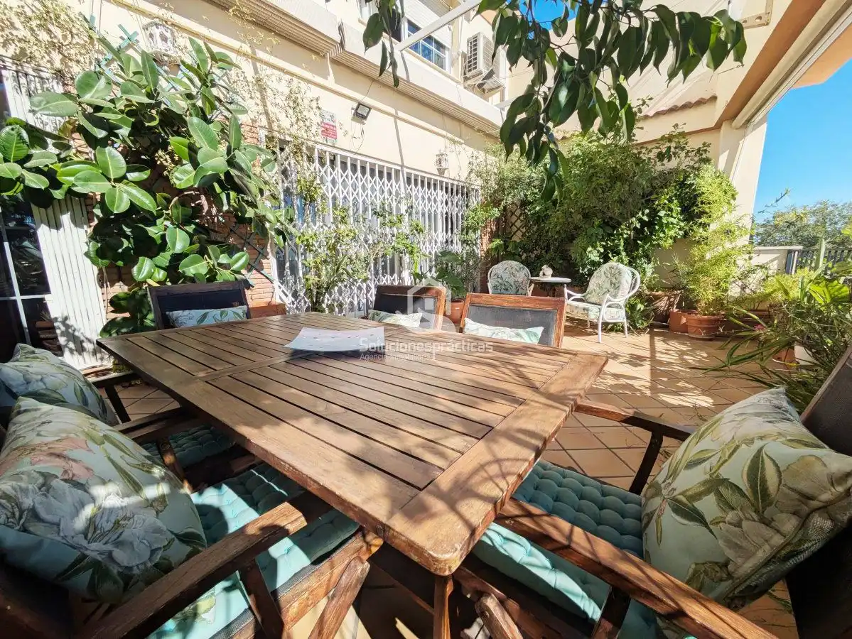 Terrassa de Casa o xalet en venda en Jaén amb Aire condicionat, Terrassa i Traster