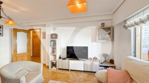 Foto 5 von Wohnung zum Verkauf in De Ramón Gómez de la Serna, Peñagrande, Madrid Capital