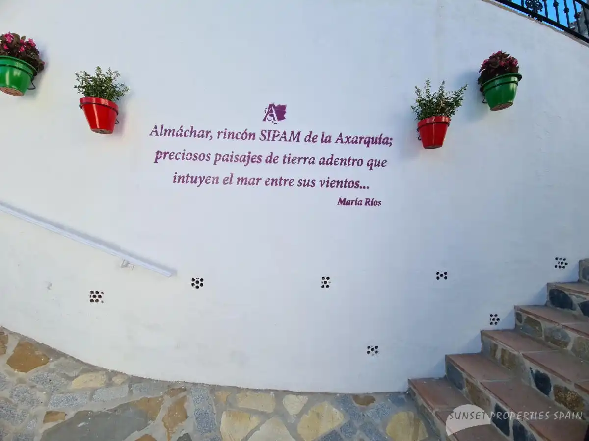 Detached homes for sale in Almáchar