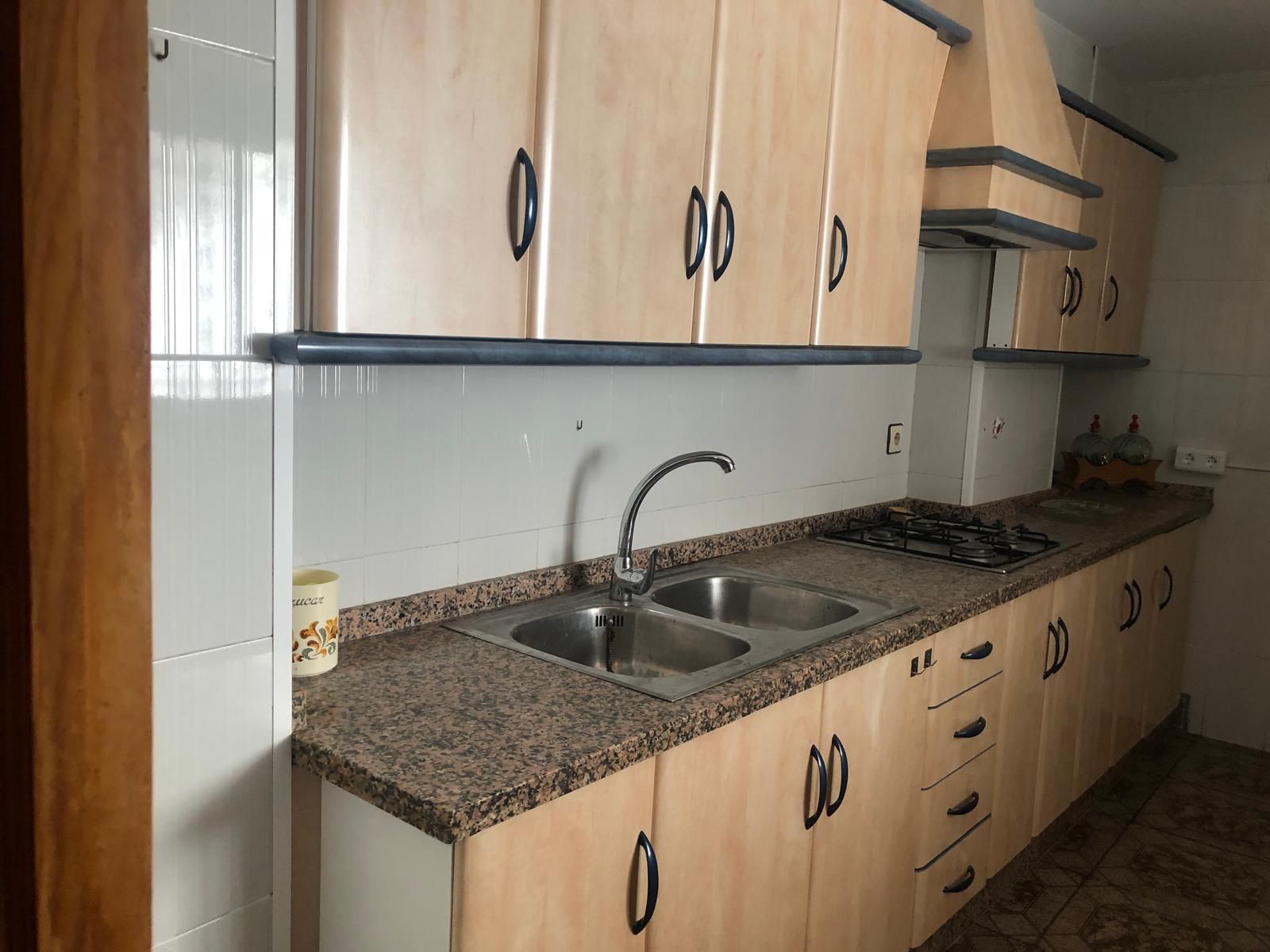 Cocina de Casa adosada en venta en Cuevas Bajas con Jardín privado