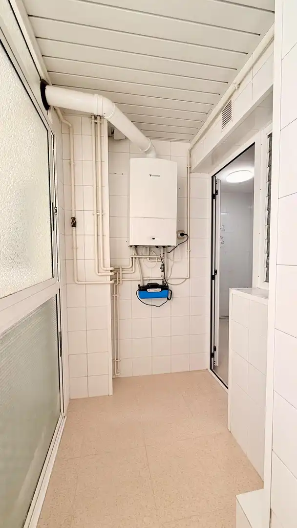 Bathroom of Flat for sale in Sant Joan Despí  with Air Conditioner, Heating and Terrace