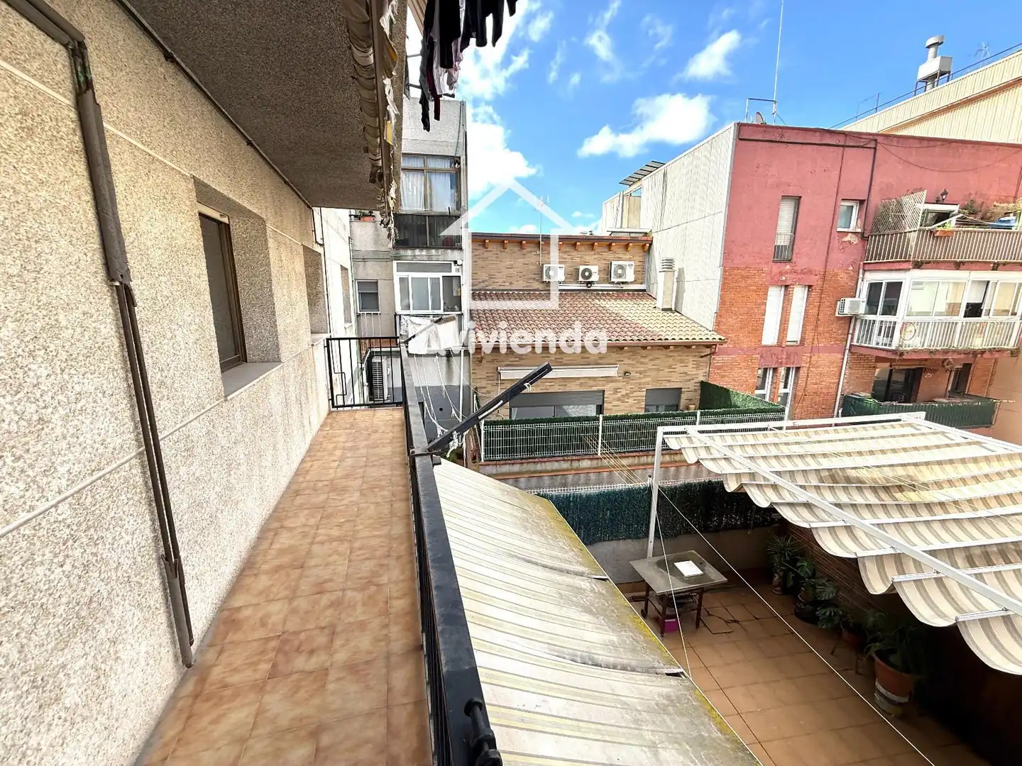 Vista exterior de Piso en venta en Polinyà con Calefacción, Terraza y Balcón