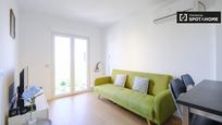 Living room of Flat to rent in  Madrid Capital  with Air Conditioner, Heating and Balcony