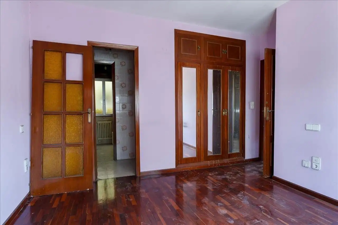 Flat for sale in Ordes
