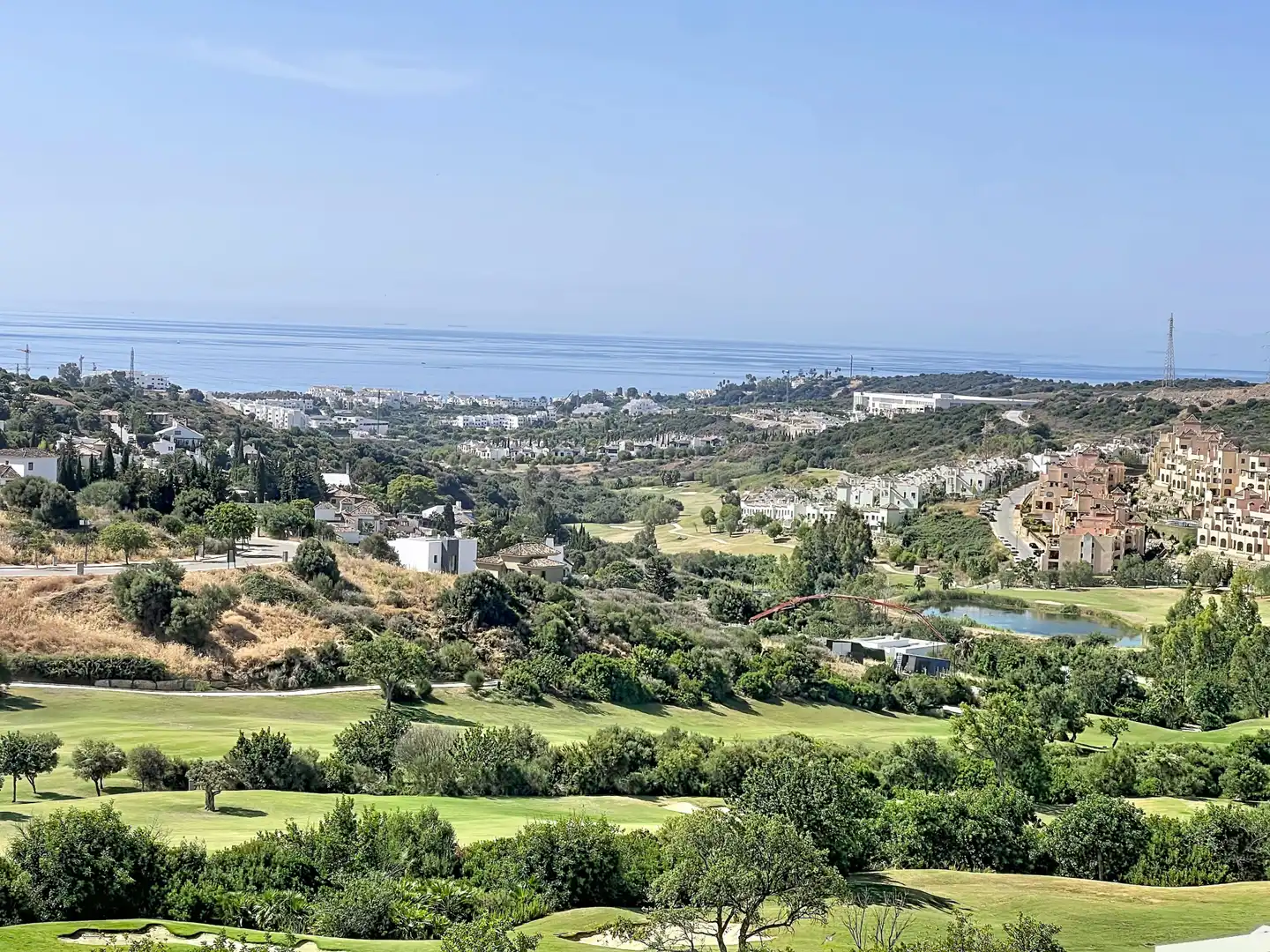 Vista exterior de Ático en venta en Estepona con Aire acondicionado, Terraza y Piscina