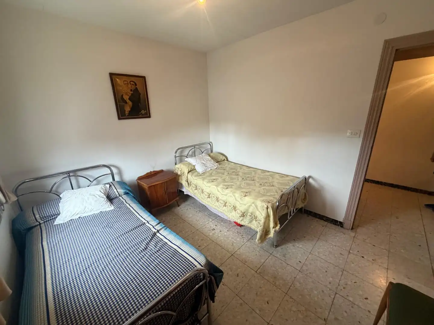 Dormitori de Finca rústica en venda en Megeces amb Terrassa, Traster i Moblat