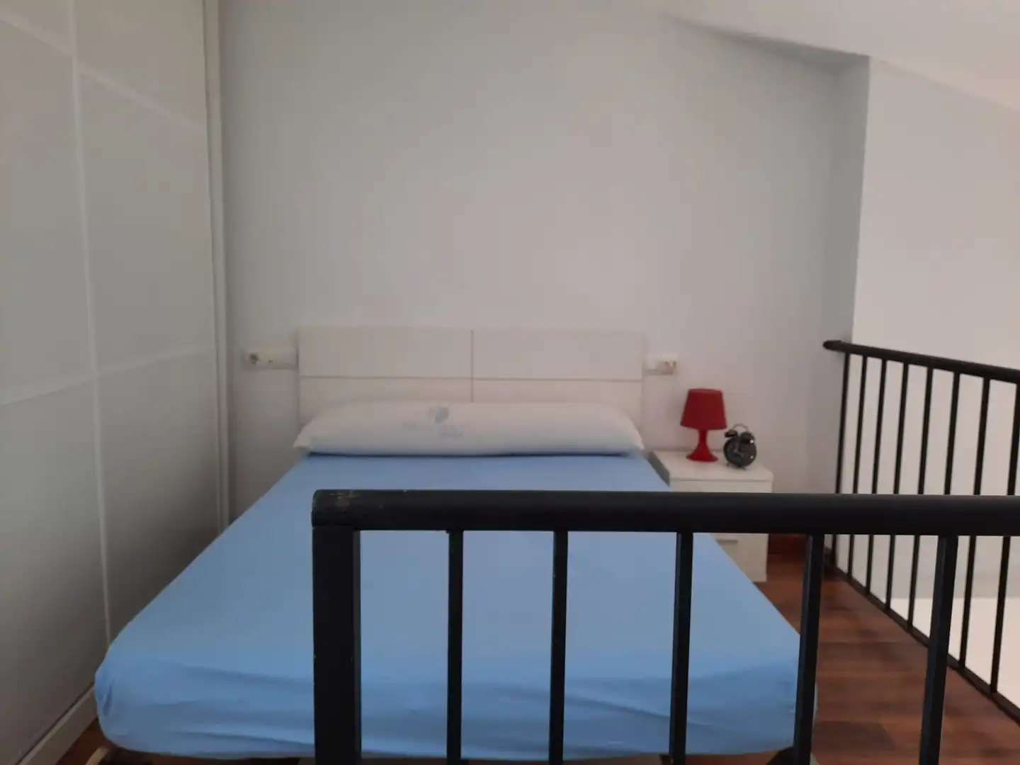 Habitación de Apartamento de alquiler en Badajoz con Aire acondicionado y Amueblado