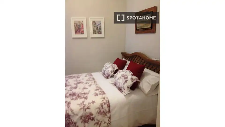 Habitación de Apartamento para compartir en Córdoba con Aire acondicionado, Calefacción y Terraza