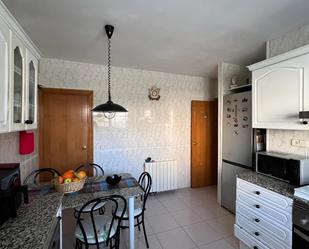 Kitchen of Single-family semi-detached for sale in Barberà del Vallès  with Heating, Terrace and Storage room