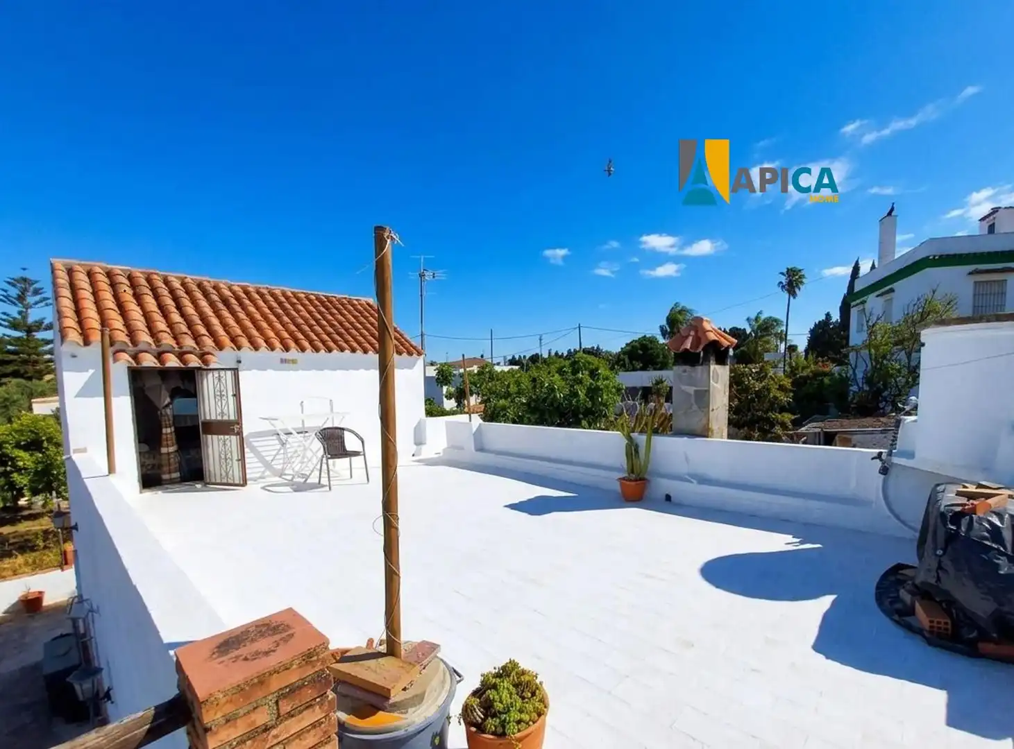 Vista exterior de Casa o xalet en venda en Vejer de la Frontera amb Aire condicionat, Calefacció i Terrassa