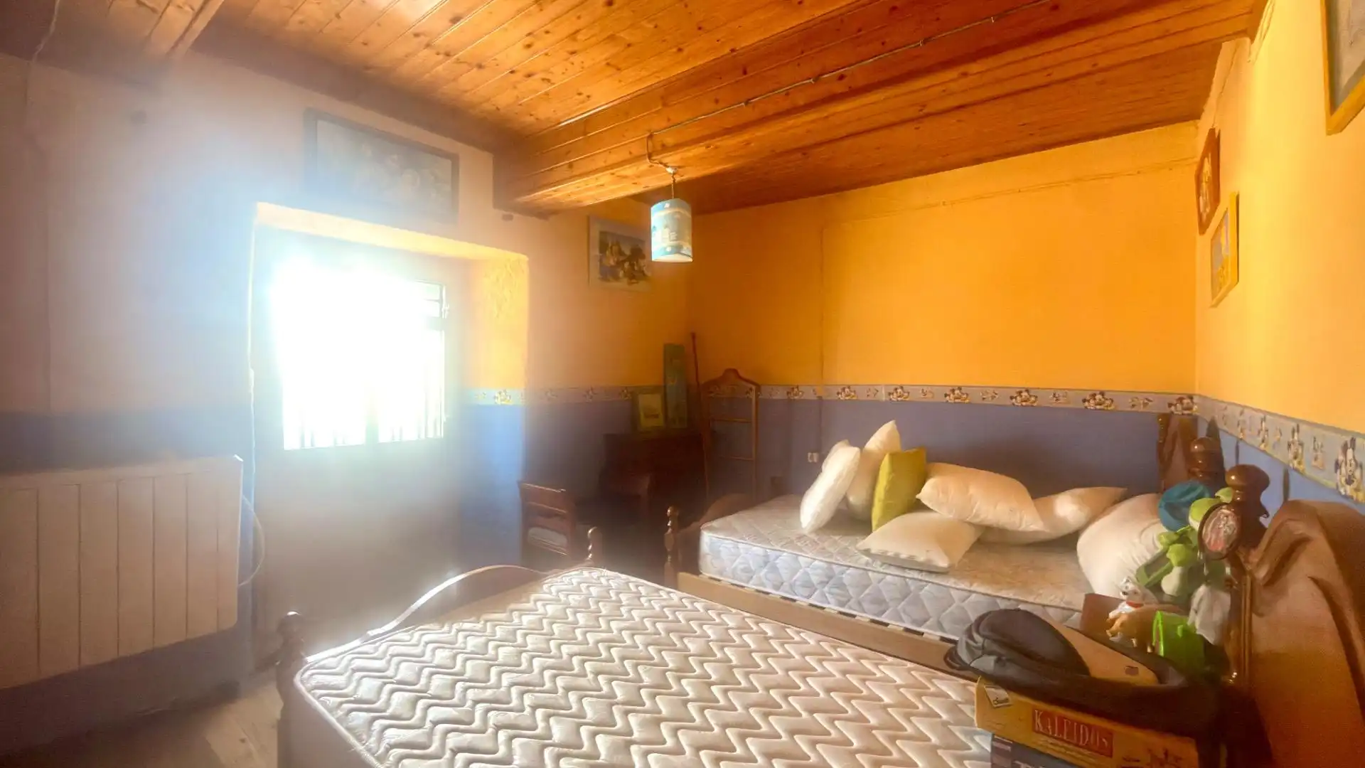 Dormitori de Casa o xalet en venda en Dozón amb Calefacció, Terrassa i Traster