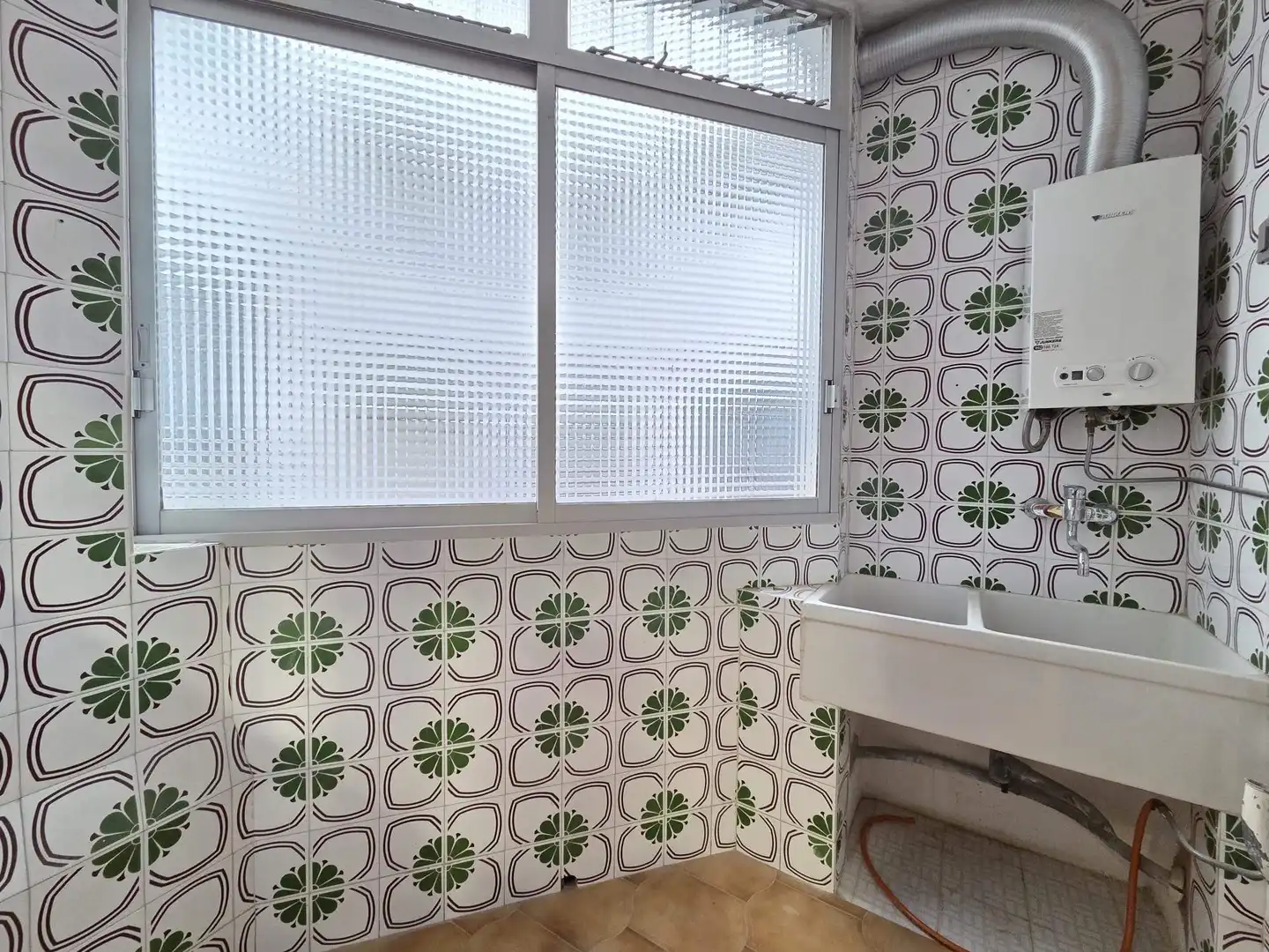 Baño de Piso en venta en Gandia con Trastero y Balcón