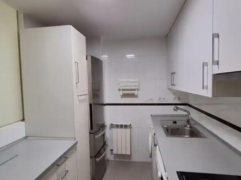 Kitchen of Flat for sale in  Madrid Capital  with Air Conditioner and Swimming Pool