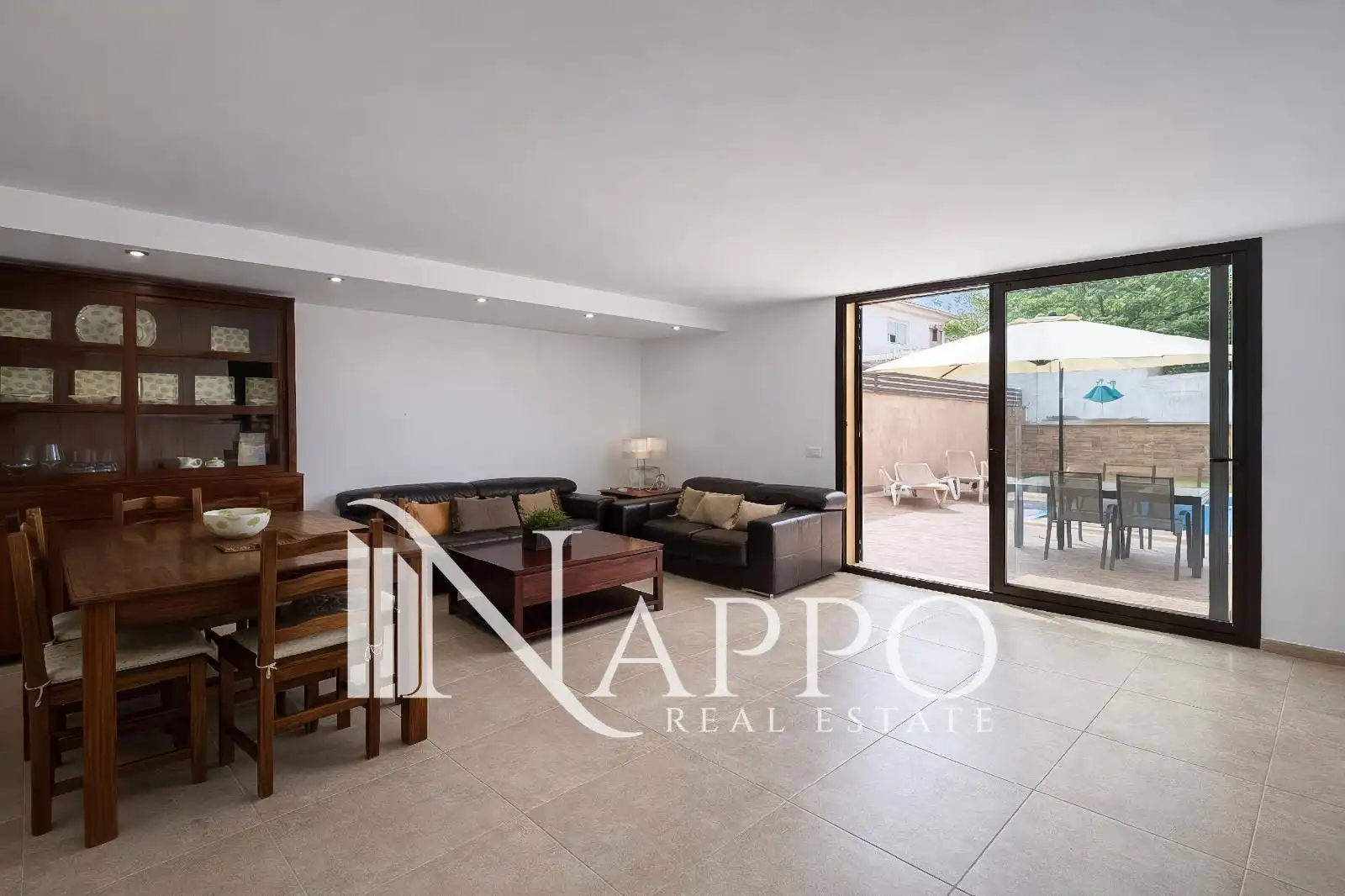 Sala d'estar de Casa adosada en venda en Marratxí amb Terrassa, Piscina i Moblat