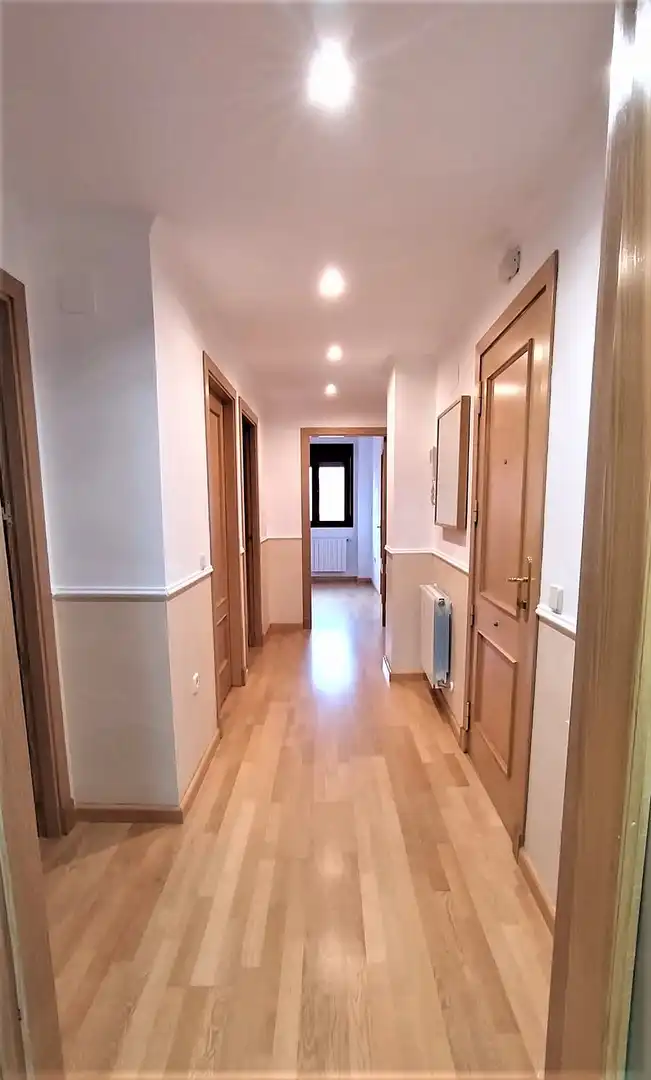 Appartement avec piscine à louer à MADAMME CURIE, imagen 9