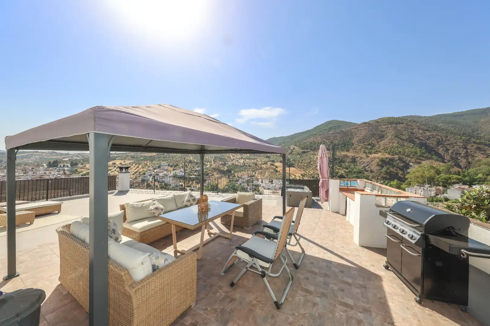 Terraza de Casa adosada en venta en Tolox con Terraza y Amueblado