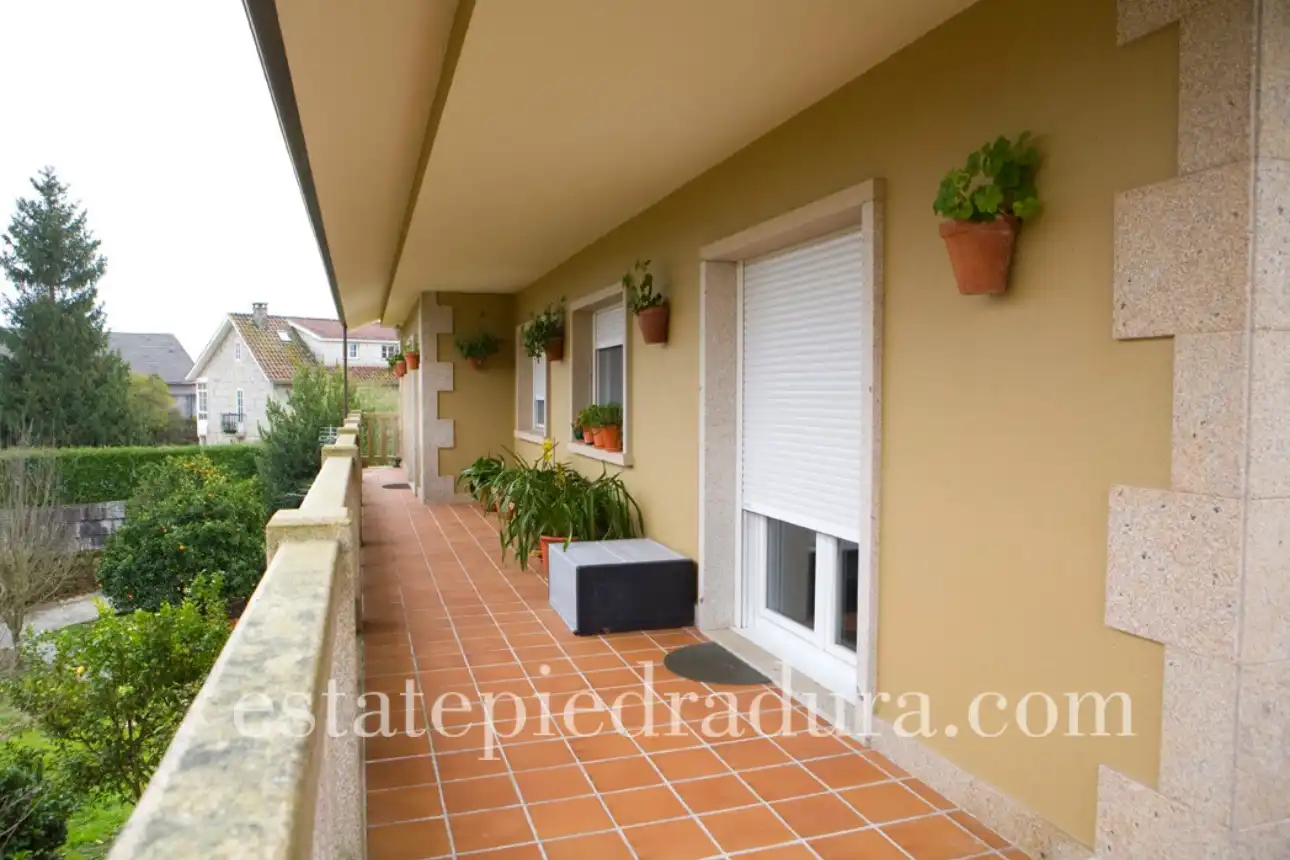 Terraza de Casa o chalet en venta en Pontevedra Capital  con Calefacción, Jardín privado y Terraza
