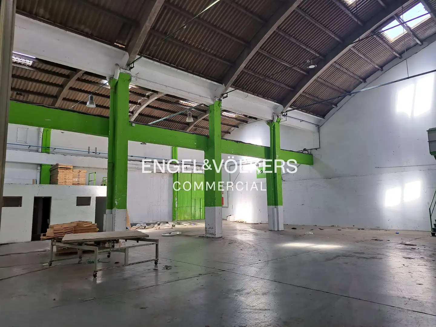 Fabrikhallen zur Miete in L'Hospitalet de Llobregat
