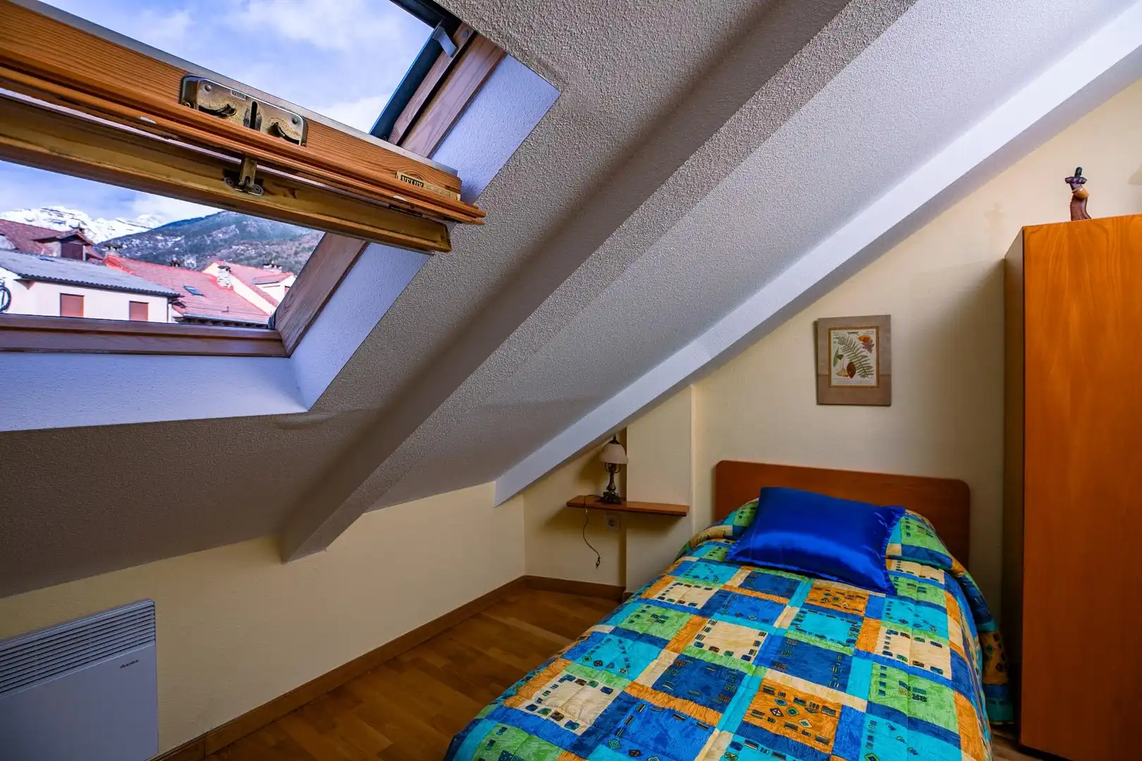 Habitación de Dúplex en venta en Biescas con Calefacción, Trastero y Amueblado