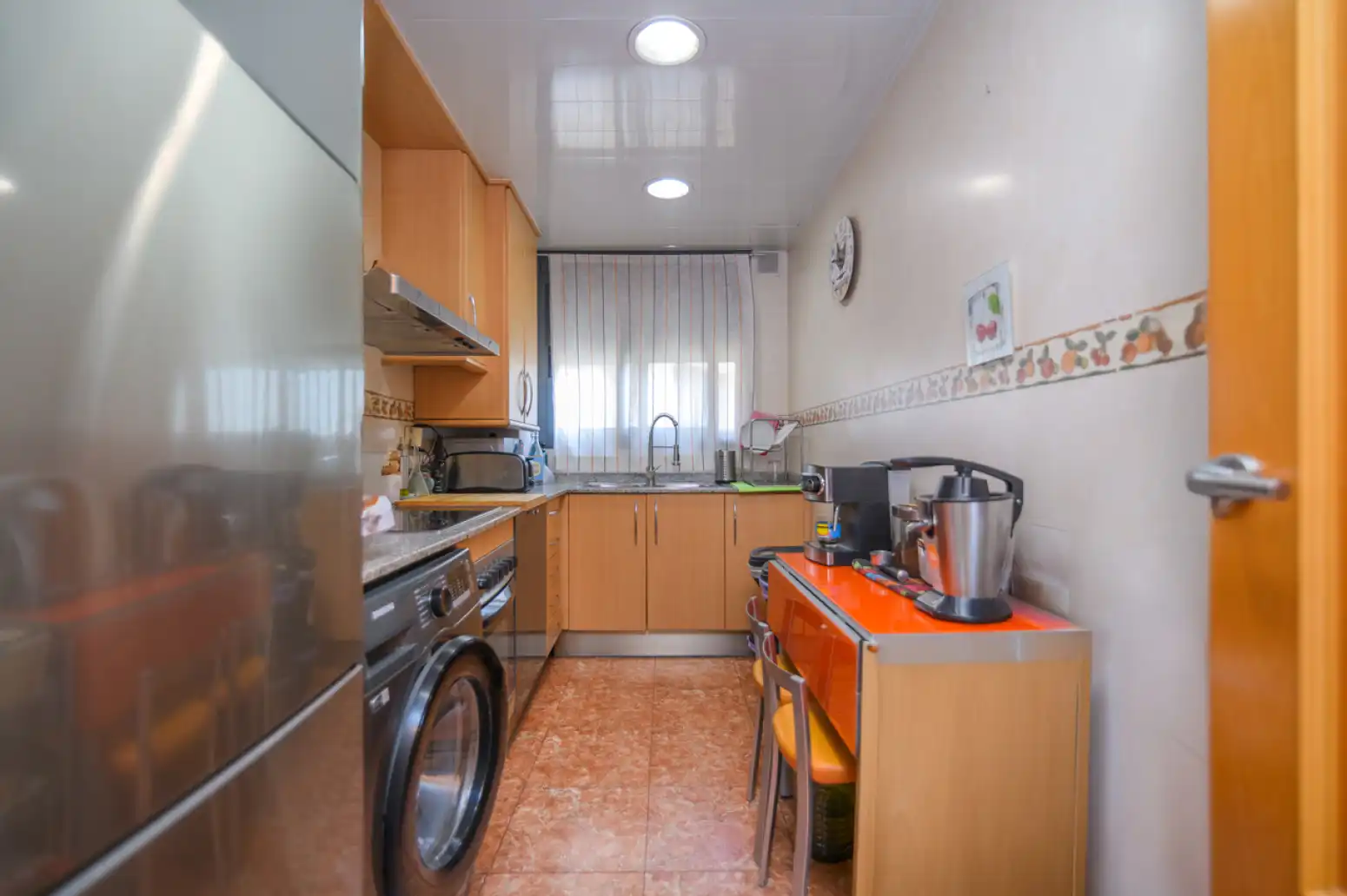 Küche von Wohnung zum Verkauf in Gavà mit Klimaanlage, Heizung und Parkett