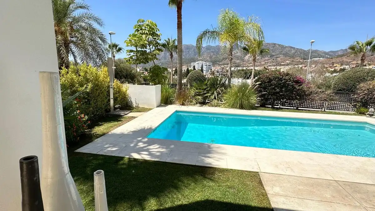 Chalet con piscina en venta en golf rio real, imagen 17