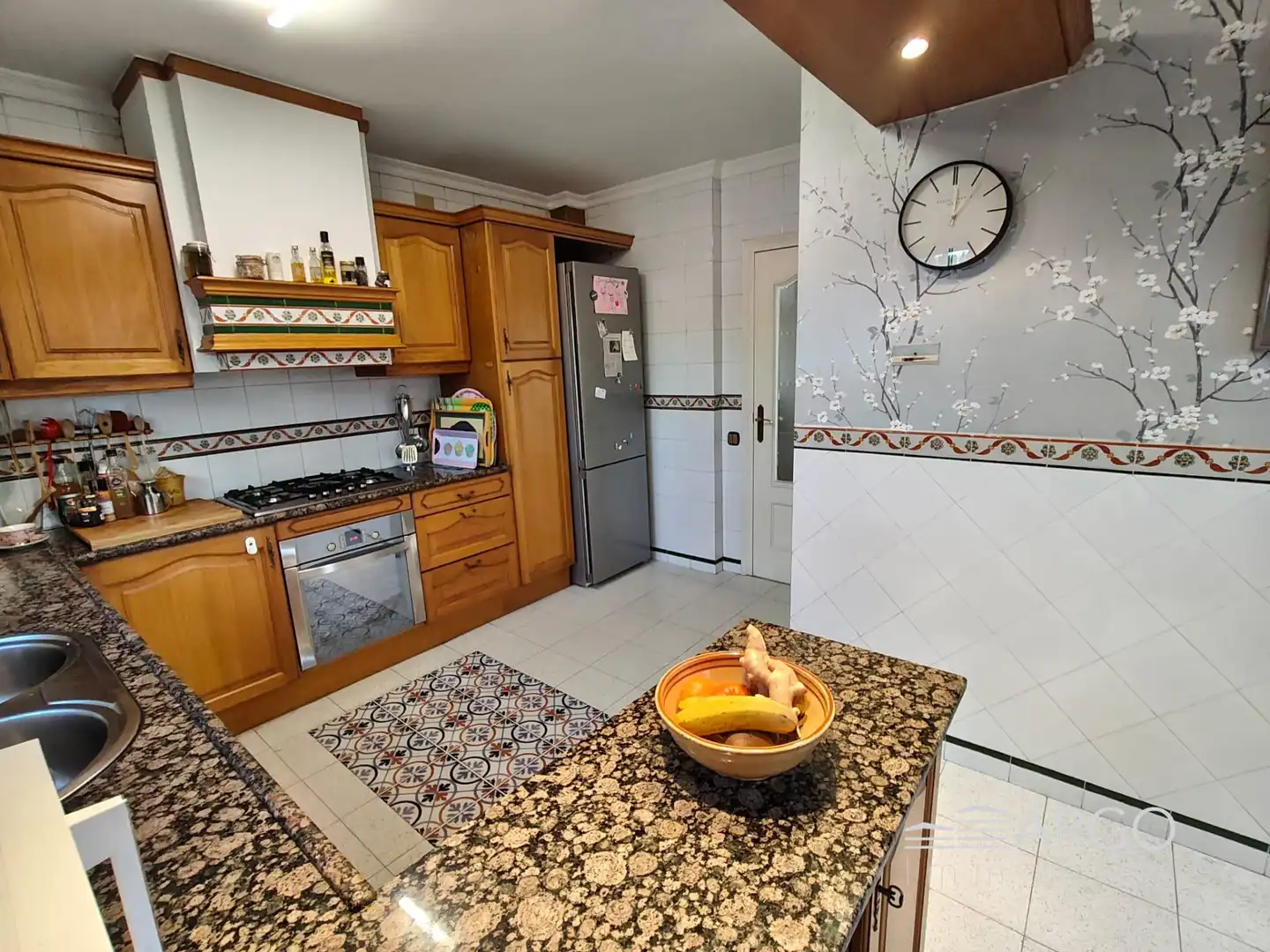 Cuina de Casa o xalet en venda en Montcada i Reixac amb Aire condicionat i Jardí privat